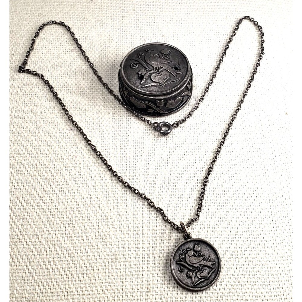 Vintage 1980's Signed Torino Pewter 3 In 1 Necklace Brooch Round Trinket Box - Picture 13 of 16